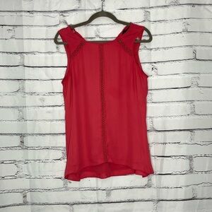 White House Black Market Coral Chiffon Sleeveless Blouse Women’s Small Lace Trim